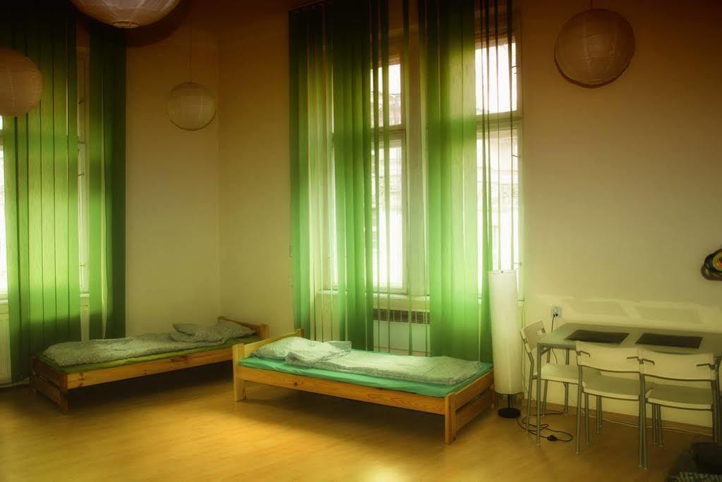 Hostel Krakowskie Klimaty Luaran gambar