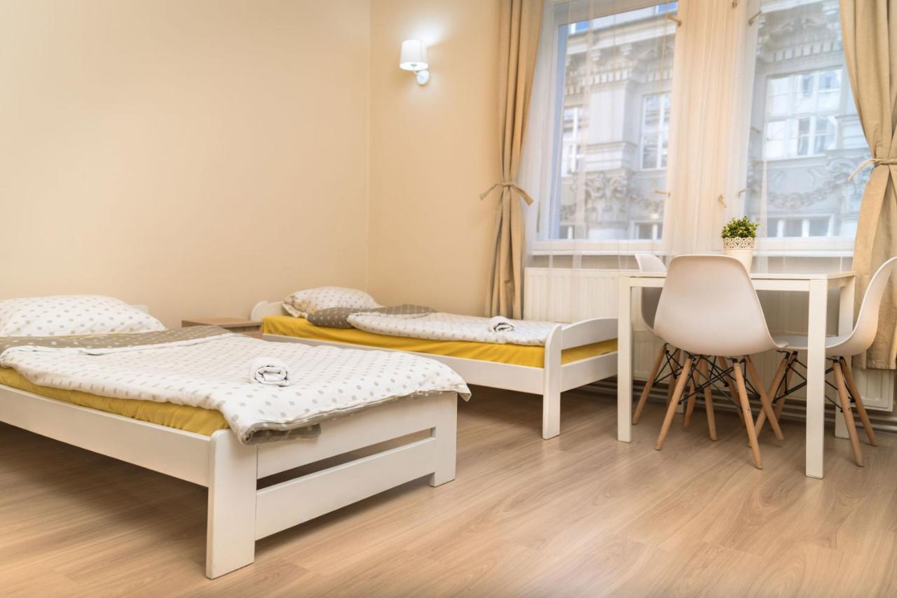 Hostel Krakowskie Klimaty Luaran gambar